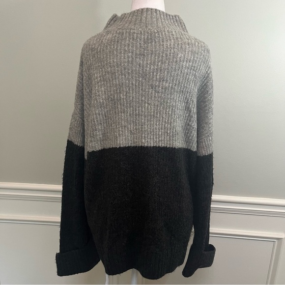 ***SOLD***Z Supply Colorblock Sweater M - Picture 6 of 10